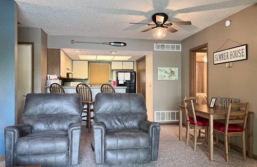 Sunrise Beach Condo | Lone Oak Point 29 - A Vintage Lake Vacation!