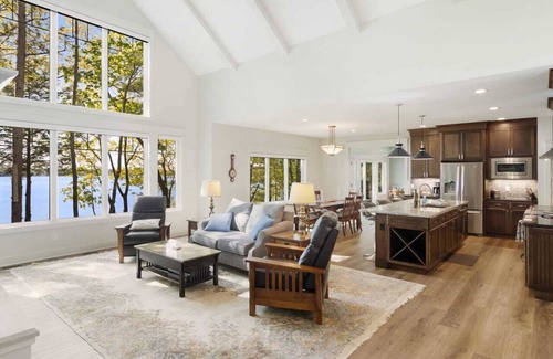Traverse City House | Long Lake Fox Den - Dog Friendly!