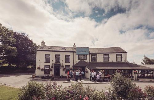 Tewitfield Hotel | Longlands Inn & Cottages