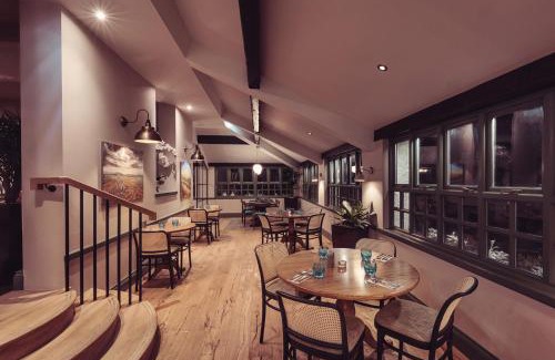 Tewitfield Hotel | Longlands Inn & Cottages