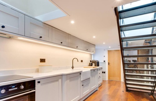 Arundel House | Longmace in the beautiful Arundel