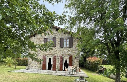 Capannori House | Longoio Garden Cottage Charm