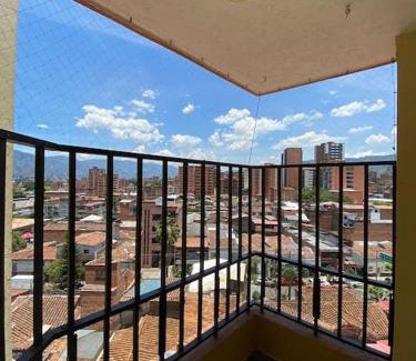 Laureles - Estadio Apartment | Los Duques en Medellín, es un lindo alojamiento entre Laureles y estadio