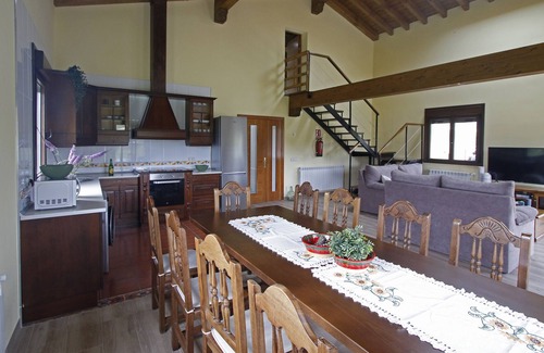 Ribadesella House | Los Fresnos House (12 people)