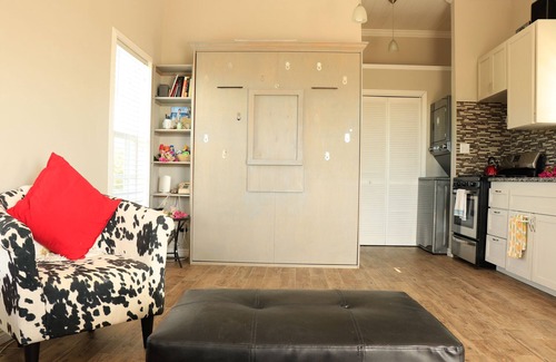 Governor's Harbour Cottage | Lotus Lane Ocean View Cottage