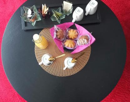 Sainte-Genevieve Bed & Breakfast | Love Room Lili Bulle