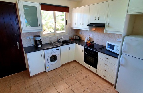 Paphos Apartment | Lovely 2 bedroom apartment A206, 800m to the sea