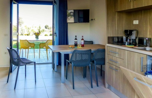 Cavalcaselle Apartment | Lovely apartment for 6 guests with WIFI, pool, A/C, TV and terrace