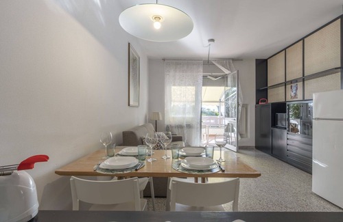 Marina di Andora Apartment | Lovely apartment for 6 people with WIFI, TV, terrace and pets allowed