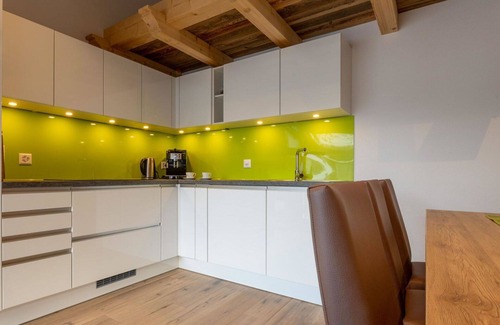 Saas Almagell Apartment | Lovely apartment for 7 guests with hot tub, WIFI, TV and balcony