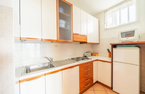 Germignaga Apartment | Lovely apartment for 4 people with WIFI, pool, TV and terrace