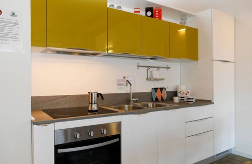 Raveo Apartment | Lovely apartment for 4 guests with WIFI, TV, balcony and pets allowed