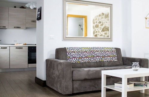 Ovasta Apartment | Lovely apartment for 4 people with WIFI, TV, balcony and pets allowed