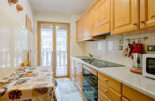 Campitello di Fassa Apartment | Lovely apartment for 5 people with WIFI, TV and balcony