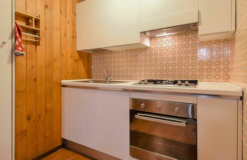 Palu Apartment | Lovely apartment for 5 guests with WIFI, TV, balcony and pets allowed