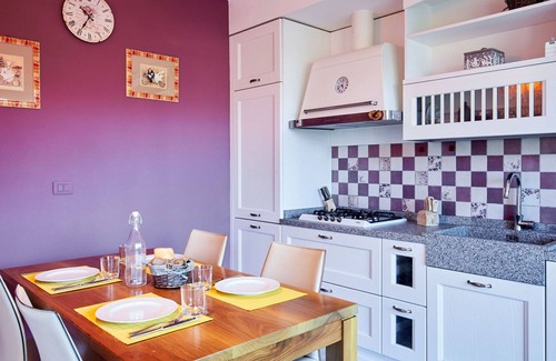 Lecco Apartment | Lovely apartment for 6 people with WIFI, TV and patio