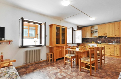 Alba Apartment | Lovely apartment for 8 people with WIFI, TV and pets allowed