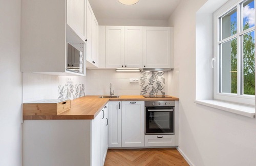 Hrensko Apartment | Lovely apartment for 8 guests with WIFI, TV, patio, pets allowed and parking