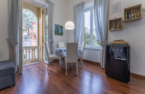 Bogliasco Apartment | Lovely apartment for 3 people with WIFI, A/C, TV and balcony, close to Portofino