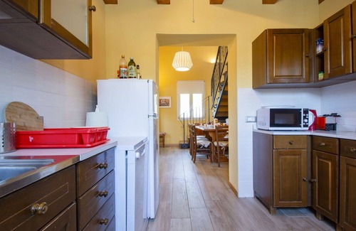 Marliana Apartment | Lovely apartment for 8 guests with pool, WIFI, TV, terrace and pets allowed