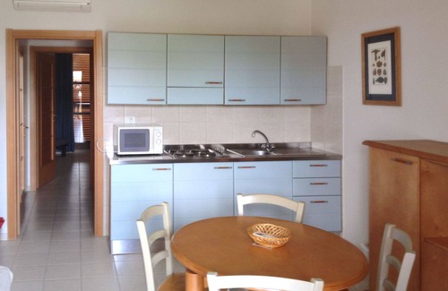 Tirrenia Apartment | Lovely apartment for 4 people with pool, WIFI, A/C, TV, terrace and pets allowed