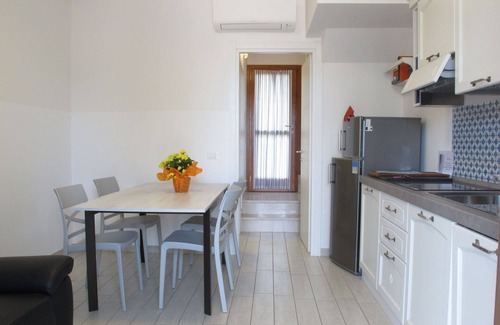 Lido di Volano House | Lovely apartment in villa for 4 guests with A/C, WIFI, TV, terrace and parking