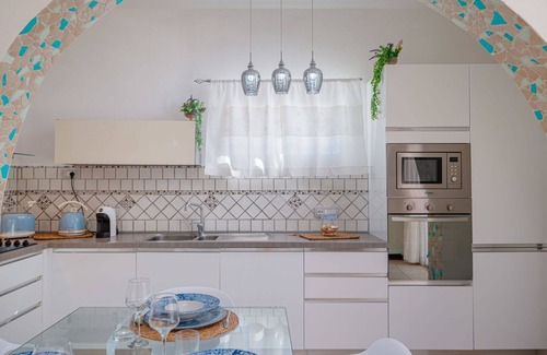 Eden Beach Villa | Lovely apartment in villa for 5 guests with A/C, WIFI, pool, TV and patio