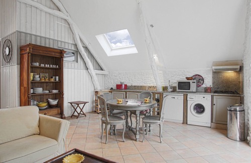 Daglan House | Lovely barn conversion with private heated pool, terrace and garden