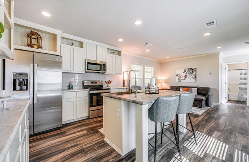 Broken Bow Cottage | Lovely Broken Bow Cottage w/Hot Tub & Fire Pit!