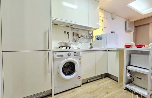 Nonhyeon-dong Apartment | lovely cozy apartment&extraordinary space of Seoul Gangnam [min 28day stay only]