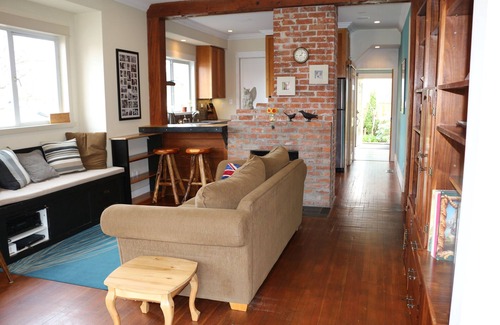 East Side House | Lovely Home, Amazing Locale - business licence # 24-156032