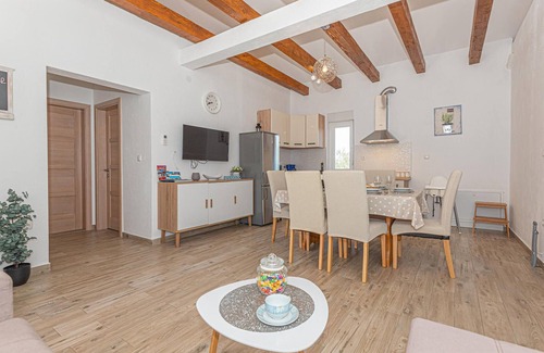 Bristane House | Lovely home in Bristani Donji with WiFi