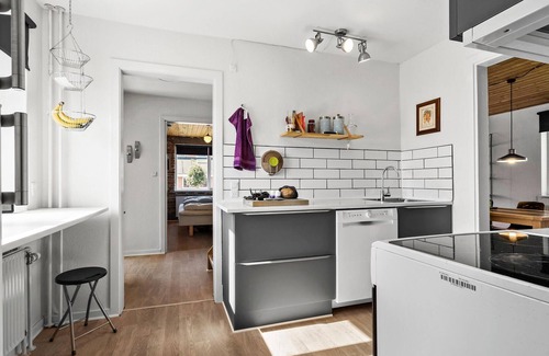 Bøvlingbjerg House | Lovely home in Bøvlingbjerg with WiFi