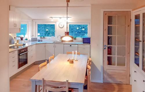 Broager House | Lovely Home In Broager With Wifi