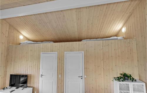 Frørup House | Lovely Home In Frørup With Kitchen