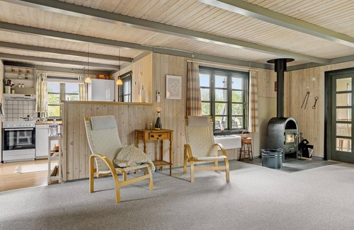 Hojslev House | Lovely home in Højslev with WiFi