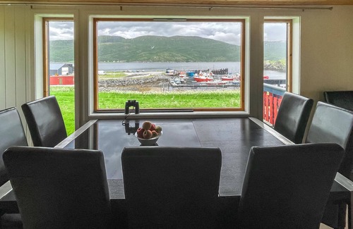 Alta House | Lovely home in Kongshus with sauna