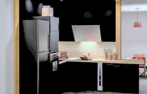 Menglon House | Lovely Home In Menglon With Kitchen