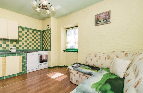 Otocac House | Lovely home in Otocac with WiFi