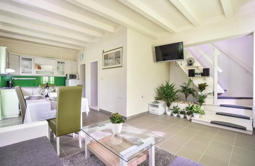 Slime House | Lovely home in Slime with kitchen