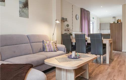 Midlum House | Lovely Home In Wurster Nordseeküste