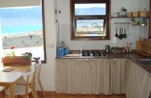 Teguise Cottage | Lovely House nearby the sea with private garden Caleta de Famara