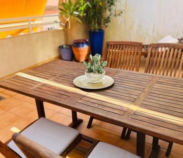 Alicante Apartment | Lovely Penhouse in Alicante with parking