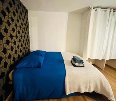 Quartier Sainte-Avoye Apartment | Lovely Place Le Marais Central Paris