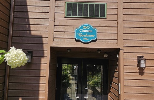 Saint-Sauveur Hotel | Lovely room close to everything
