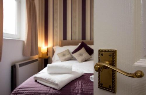 Cleethorpes Apartment | Lovely Sea Front House in Cleethorpes on Beachfront sleeps up-to 6