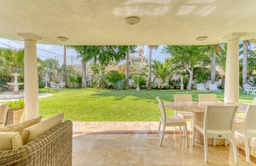 San Pedro de Alcantara Villa | Lovely Villa Las Palmeras