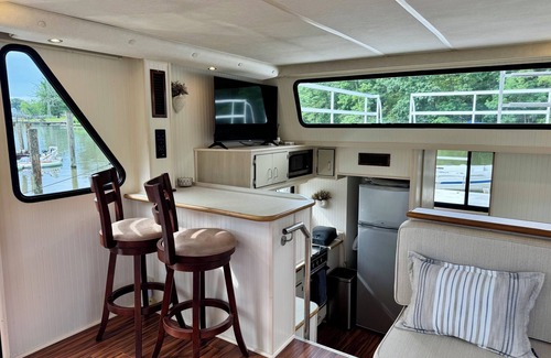 Essex Boat Rental | Lovin’ Life !