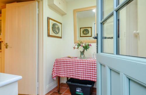 Winchester House | Lower Whiteflood Farm Cottage