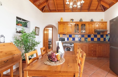 Los Llanos de Aridane House | LP1126 Holiday cottage with private pool in Los Llanos